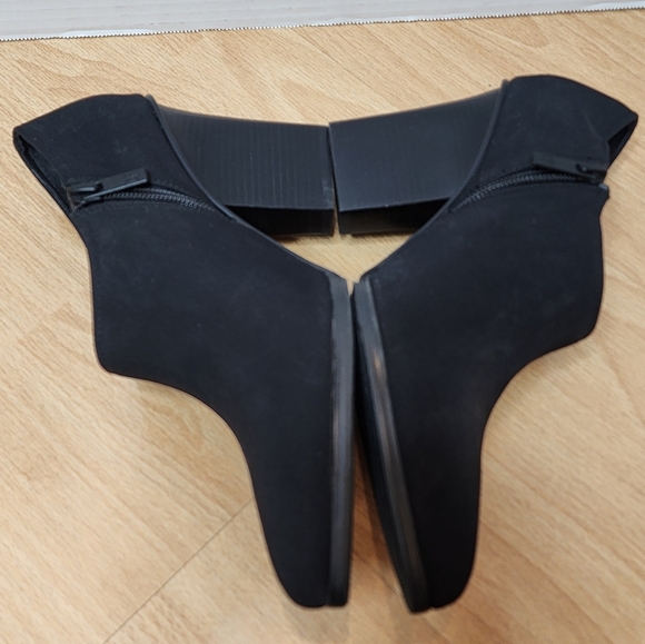 Donald J Pliner Verie Pointed Toe Ankle Black Booties Shooties Size 8M - Picture 10 of 15